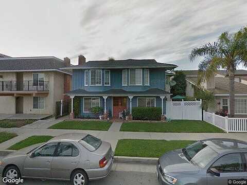 14Th, HUNTINGTON BEACH, CA 92648