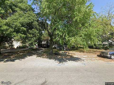 Bowie, LULING, TX 78648