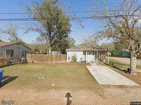 Aubrey, YOAKUM, TX 77995