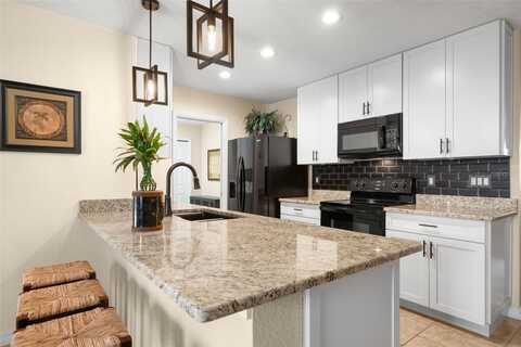 61St, SAINT PETERSBURG, FL 33709