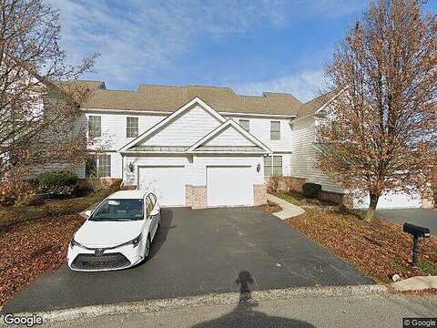 Robinson Close, MOOSIC, PA 18507
