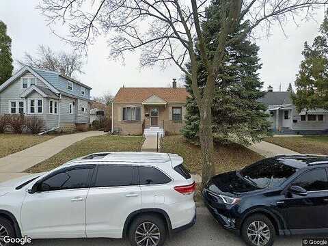 91St, MILWAUKEE, WI 53227