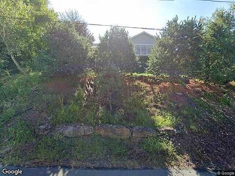 Oak, DUNMORE, PA 18512