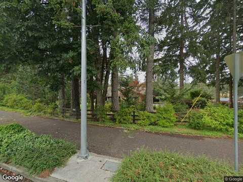 Noll, POULSBO, WA 98370