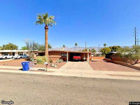 Luana, TUCSON, AZ 85710