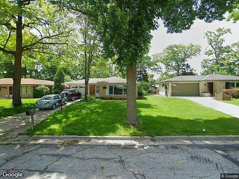 7Th, MILWAUKEE, WI 53221