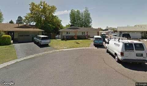 Starlit, KLAMATH FALLS, OR 97603