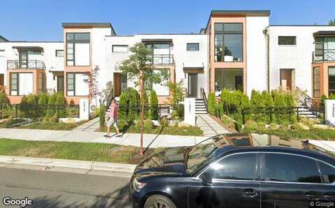 Market, KIRKLAND, WA 98033