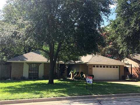 Betty L, BURLESON, TX 76028