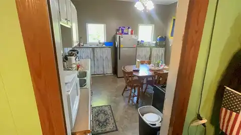 Ash, COMMERCE, TX 75428