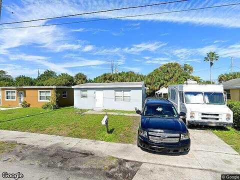 15Th, RIVIERA BEACH, FL 33404