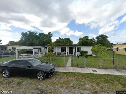 19Th, OPA LOCKA, FL 33054