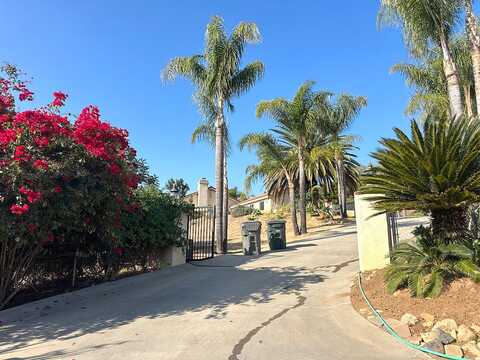 Greenacres, FALLBROOK, CA 92028