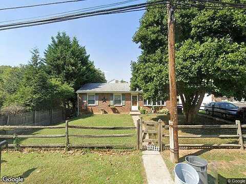 Apple, UPPER CHICHESTER, PA 19061