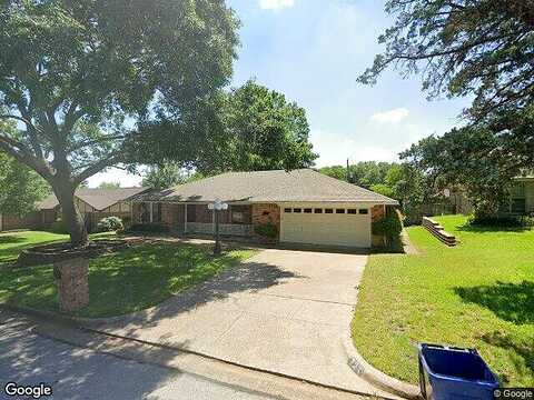 Sandra, BURLESON, TX 76028