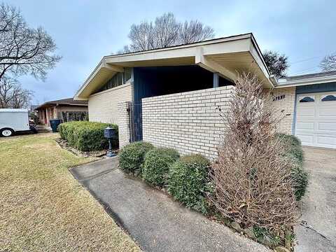 Willowoak, GROVES, TX 77619