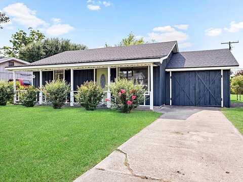 8Th, PORT NECHES, TX 77651