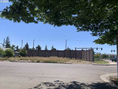 Rainier, WOODBURN, OR 97071