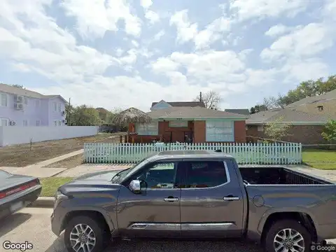 Avenue M 1/2, GALVESTON, TX 77550