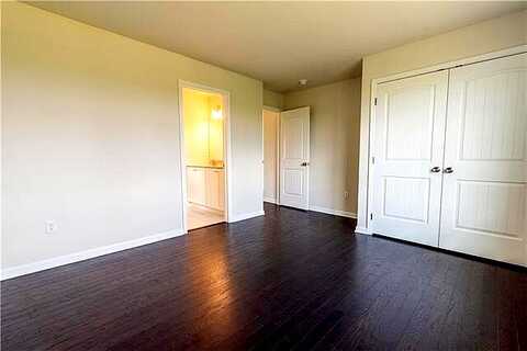 Saddle, EASTON, PA 18045