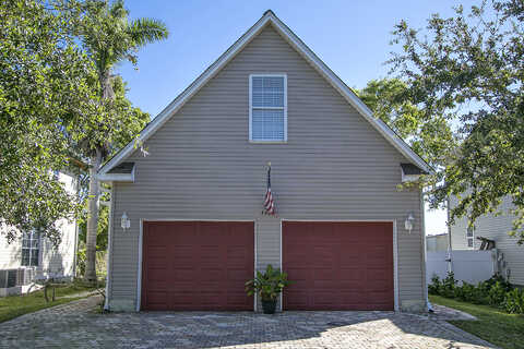 Leawood, NAPLES, FL 34104