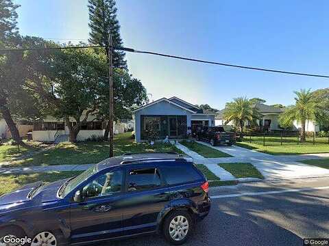 28Th, SAINT PETERSBURG, FL 33713
