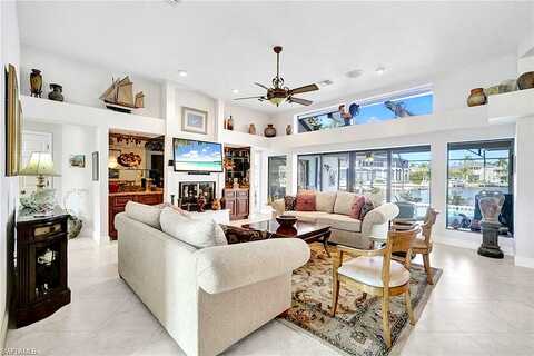 Apataki, MARCO ISLAND, FL 34145