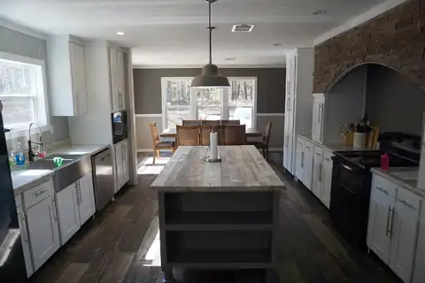Amelia, HEMPHILL, TX 75948