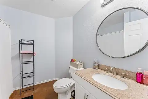 Dakota, GRANBURY, TX 76048