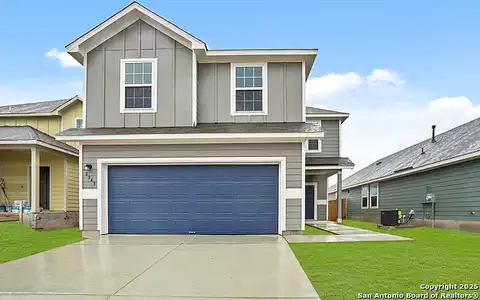 Black Oak Drive, Elmendorf, TX 78112