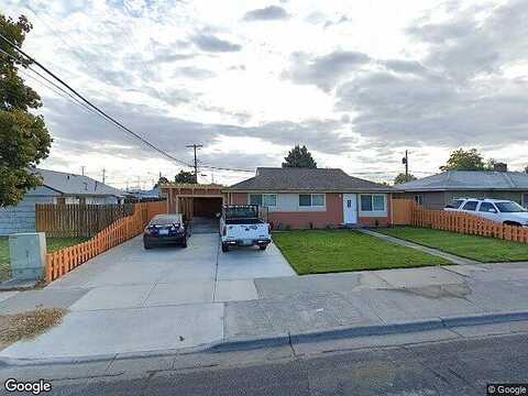S Canterbury Lane, Moses Lake, WA 98837