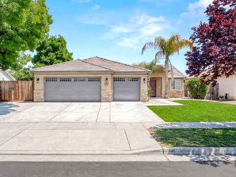 N Claret Avenue, Hanford, CA 93230