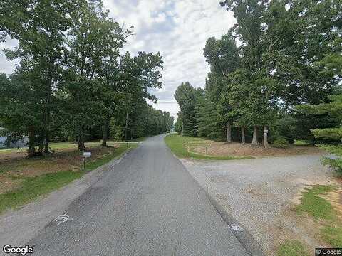 Levi Rd, GREEN BAY, VA 23942