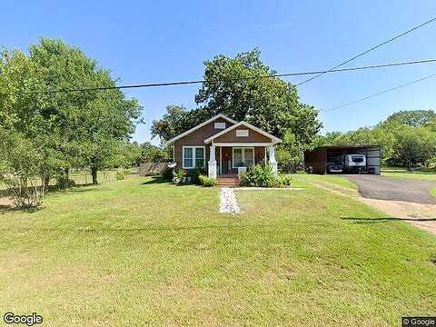 E 7Th Street, Yorktown, TX 78164