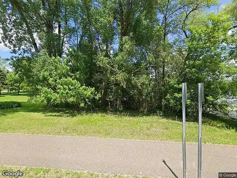 Wagon Wheel Trl, Saint Paul, MN 55120