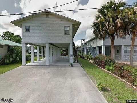 901St Ave, Suwannee, FL 32692