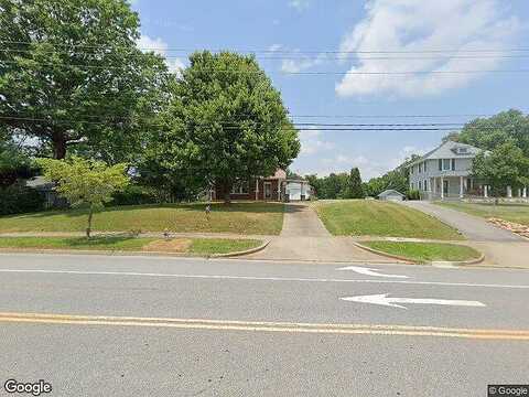 Longwood Ave, Bedford, VA 24523