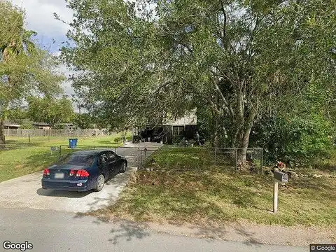 Calle Montezuma, LOS FRESNOS, TX 78566
