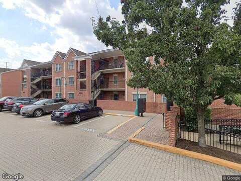 Fairfax Dr, Arlington, VA 22213