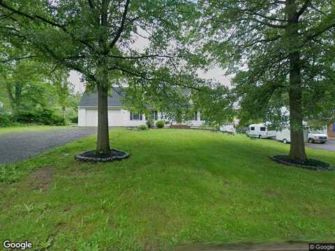 Park Ave, Sellersville, PA 18960