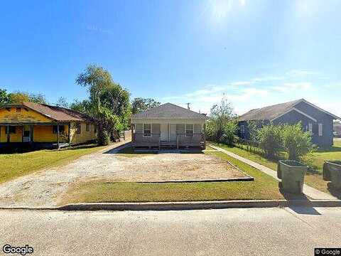 17Th, PORT ARTHUR, TX 77640