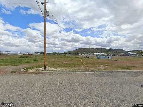 Elm St N, Vale, OR 97918