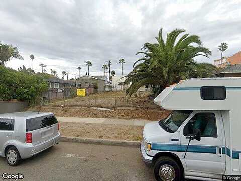 Tremont, OCEANSIDE, CA 92054