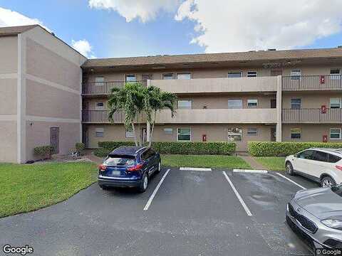 Lagos De Campo Blvd, Tamarac, FL 33321