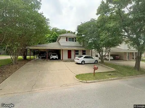 Park Place B, College Station, TX 77840
