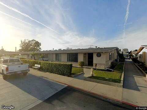 Medinac Ln #72-C, Seal Beach, CA 90740