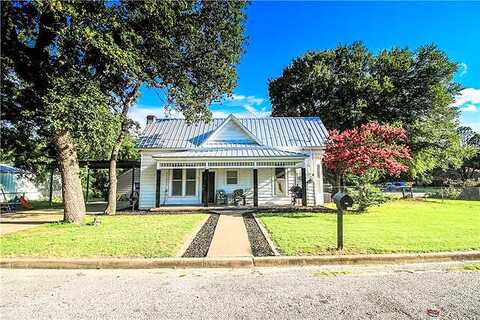 W 2Nd St, Weatherford, TX 76086