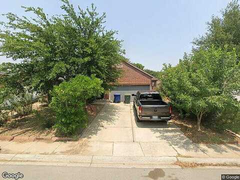Salado, LAREDO, TX 78045