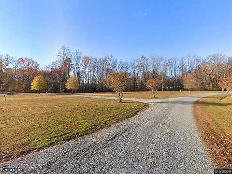 Minglewood Lane, Kilmarnock, VA 22482