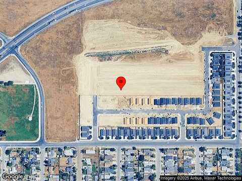 W Wren Ave, Visalia, CA 93291